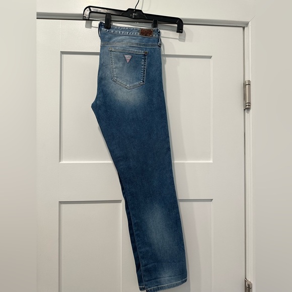 Guess Jeans Cropped Stretch Women’s Size 29 - Picture 3 of 4